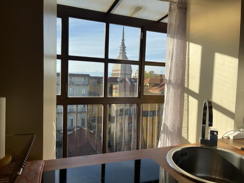 Le Finestre Sulla Mole Apartment Торино Екстериор снимка