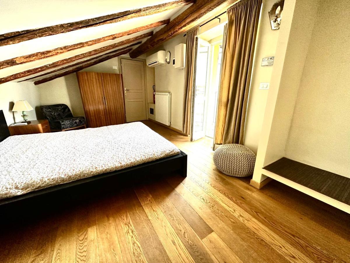 Le Finestre Sulla Mole Apartment Торино Екстериор снимка