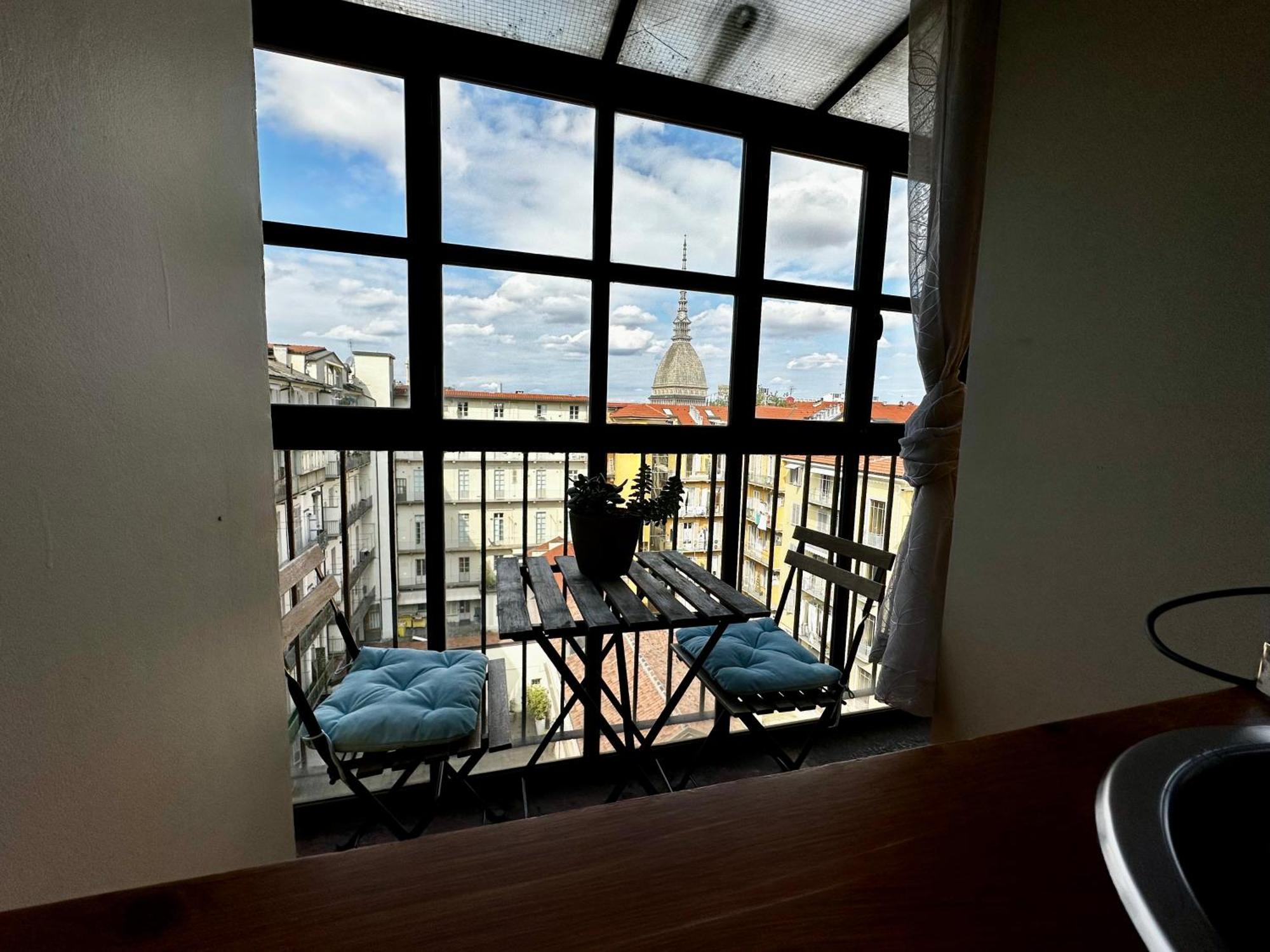 Le Finestre Sulla Mole Apartment Торино Екстериор снимка