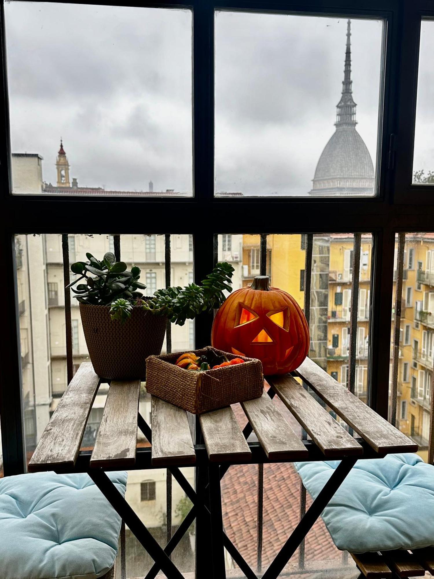 Le Finestre Sulla Mole Apartment Торино Екстериор снимка